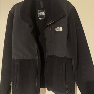The North Face Men's Black Performance Jacket
